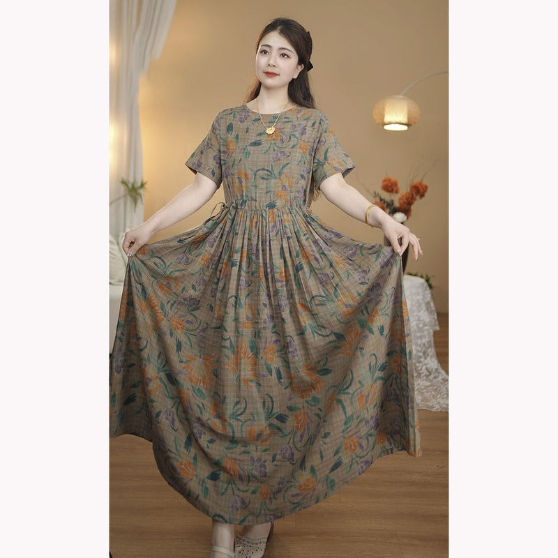 Yuvarlak Yakalı Kısa Kollu Retro Elbise