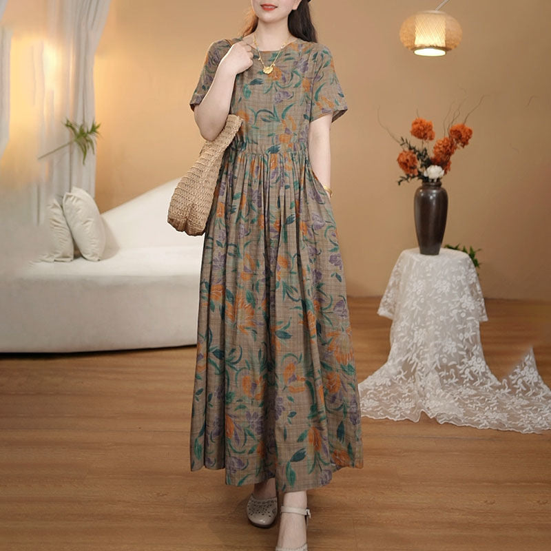 Yuvarlak Yakalı Kısa Kollu Retro Elbise